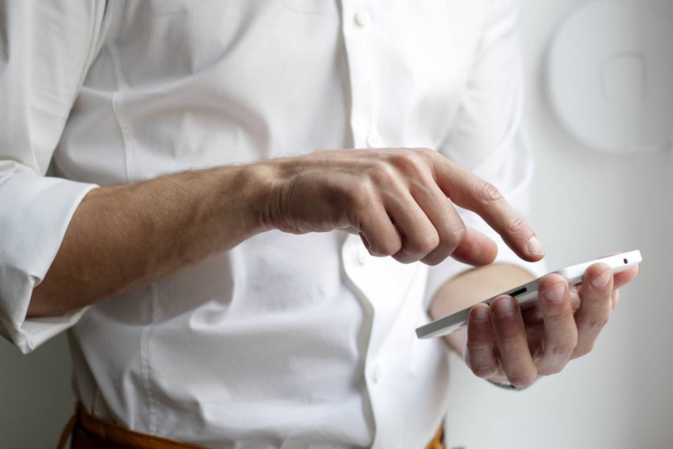 Controle de ponto pelo celular: como funciona e principais dúvidas!